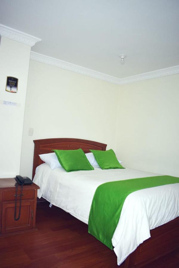 Hotel Sello Dorado ปัสโต ภายนอก รูปภาพ