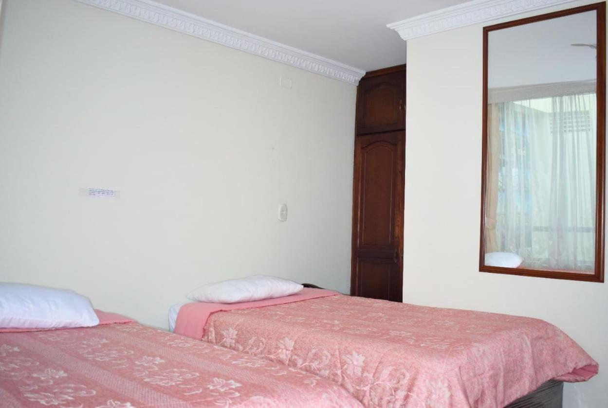Hotel Sello Dorado ปัสโต ภายนอก รูปภาพ
